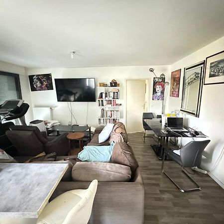 Grande Chambre 14 M2 Avec Salle De Bain Privative A Nanterre Prefecture Proche La Defense Arena Campus Sncf Et Paris エクステリア 写真