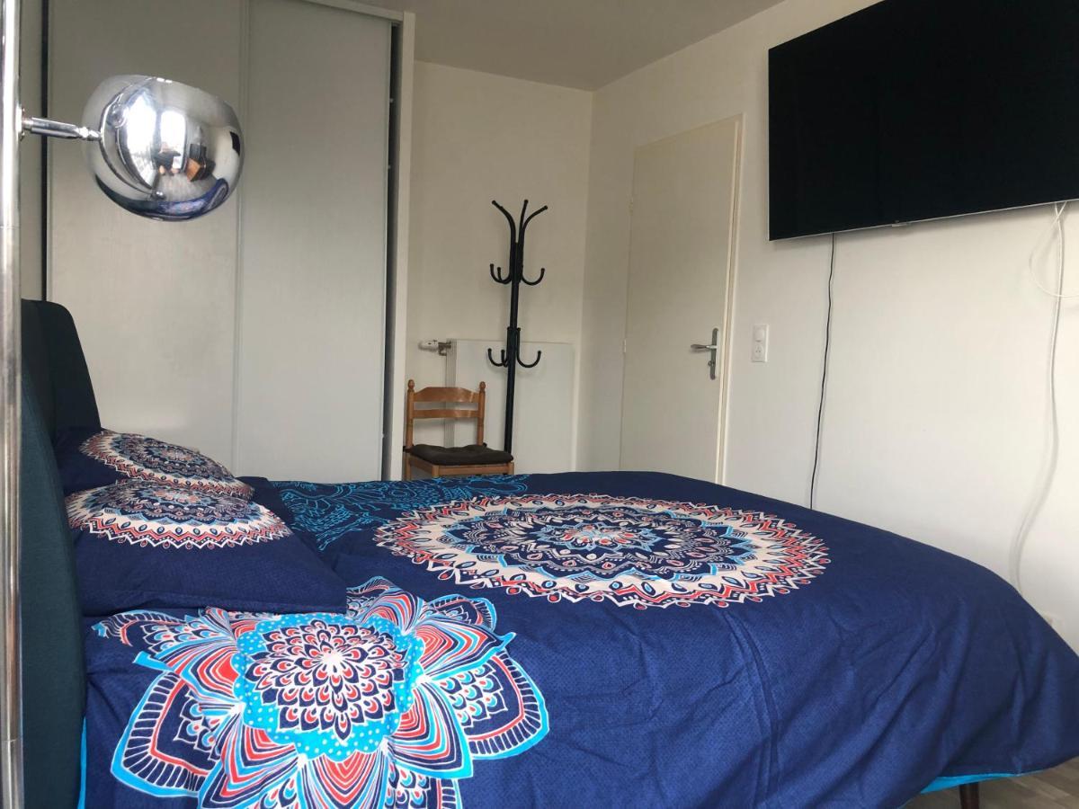 Grande Chambre 14 M2 Avec Salle De Bain Privative A Nanterre Prefecture Proche La Defense Arena Campus Sncf Et Paris エクステリア 写真