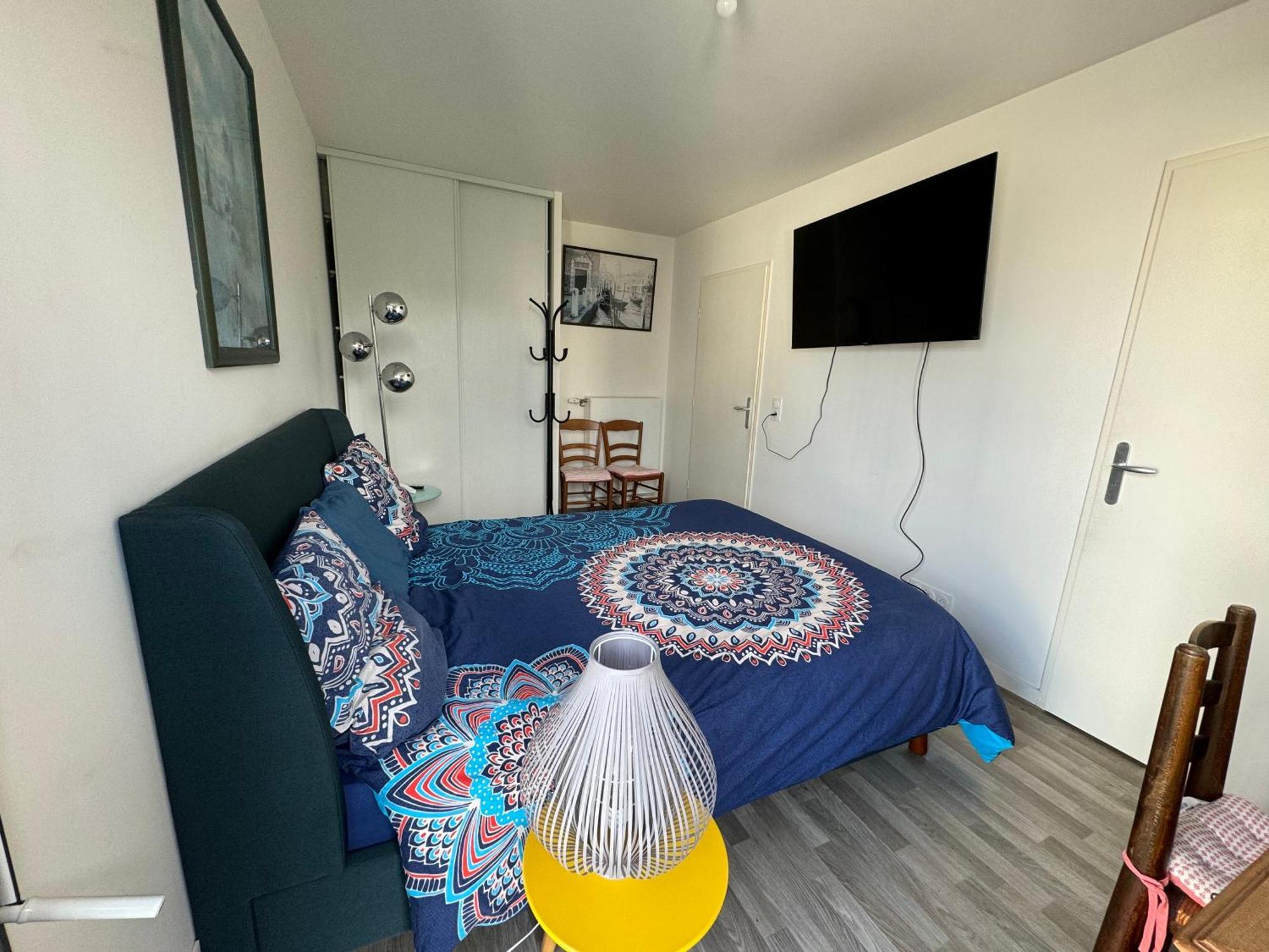 Grande Chambre 14 M2 Avec Salle De Bain Privative A Nanterre Prefecture Proche La Defense Arena Campus Sncf Et Paris エクステリア 写真